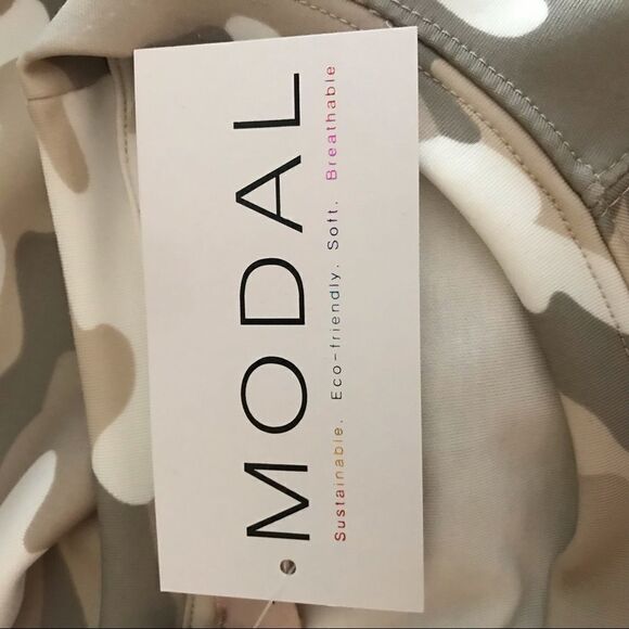 Philosophy Republic Top Women's Beige Camo Short Sleeve Modal Top Pullover NWT - Picture 6 of 8